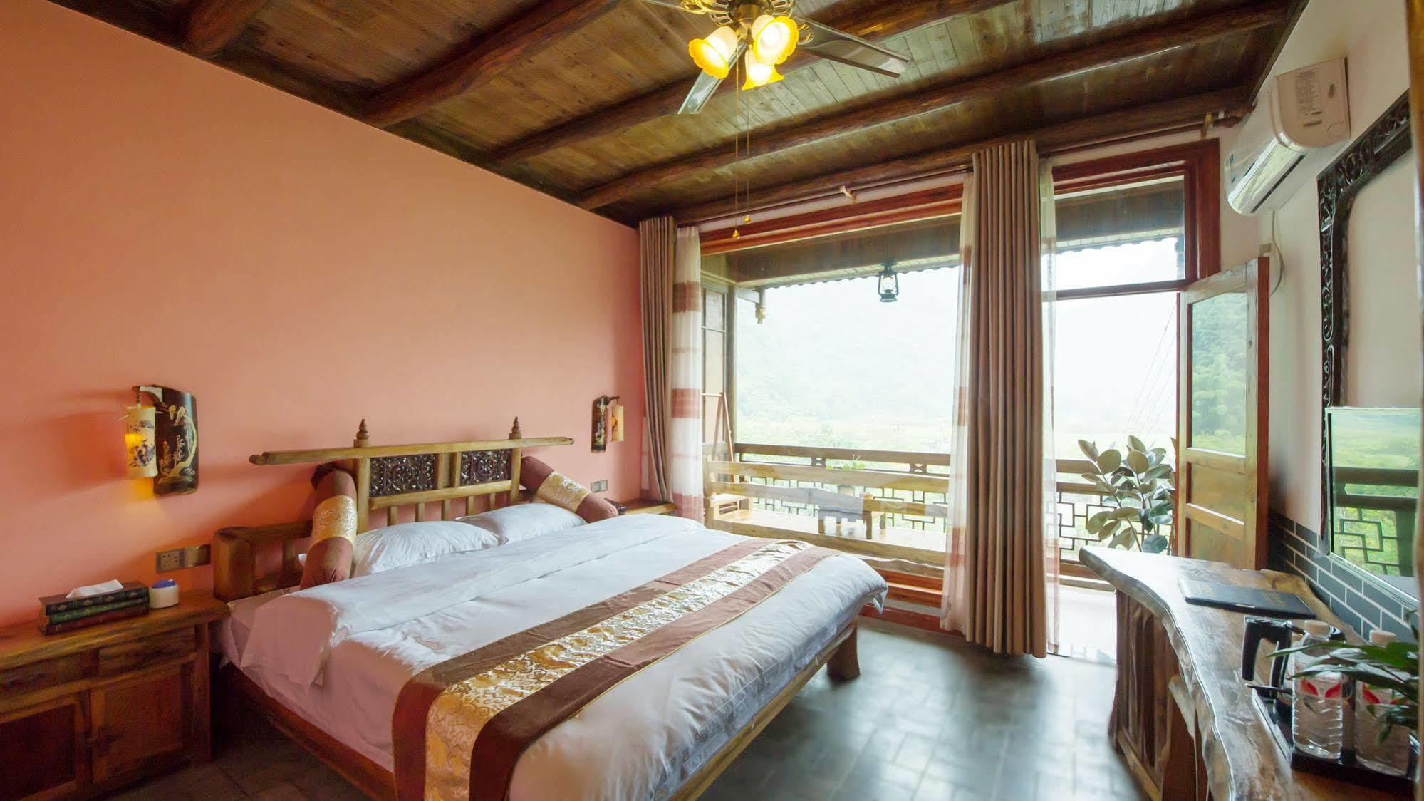 Yangshuo Scenic Mountain Retreat Otel Dış mekan fotoğraf